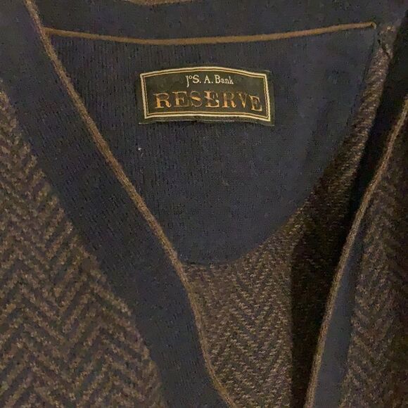 Jos A Bank. Reserve Men’s V neck button up Sweater in Size Medium.  NWT - Picture 6 of 9